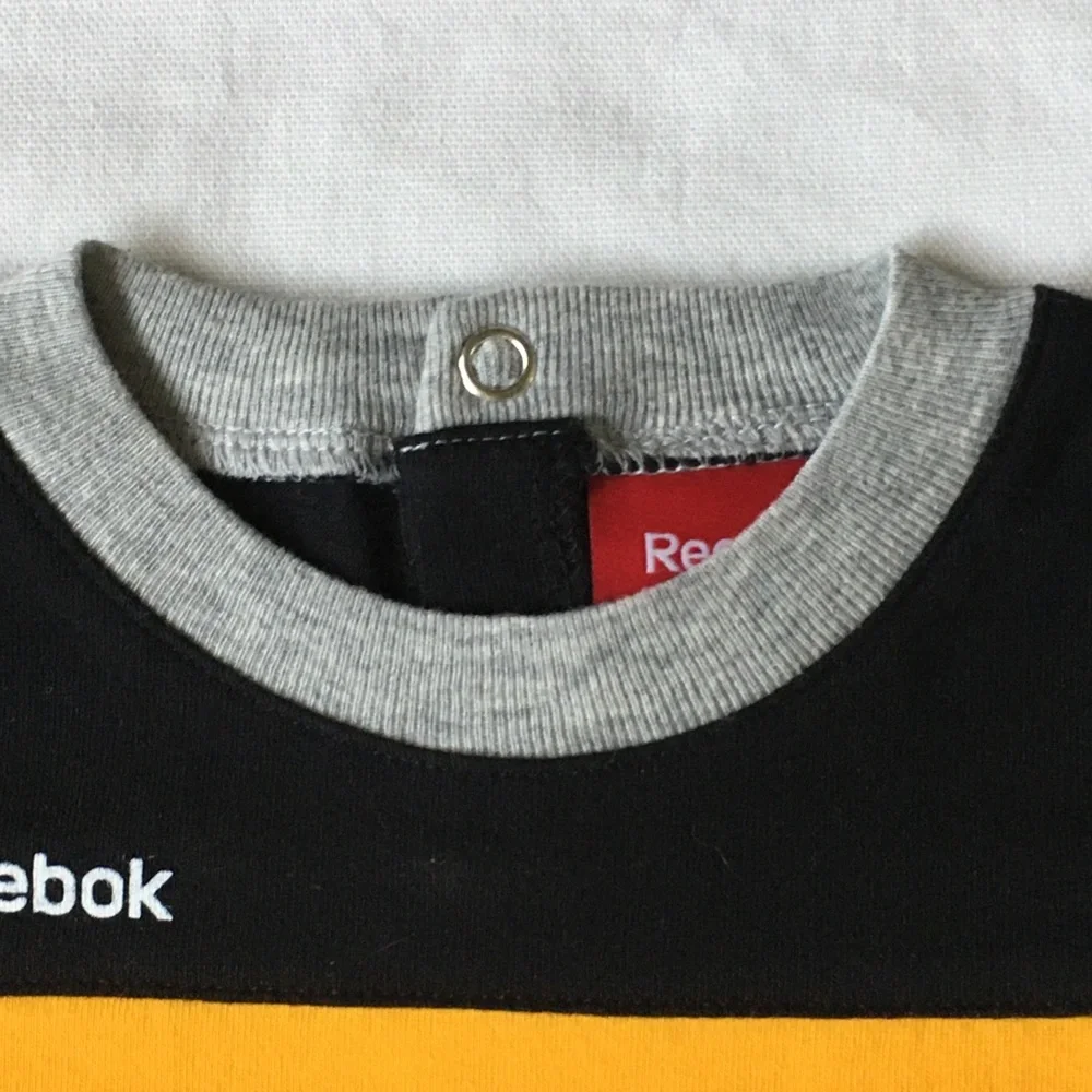 COPY - Bruins outfit 0 3 months NWT New hockey Boston